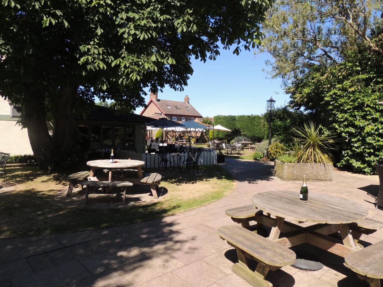 The Angel At Topcliffe Exterior foto